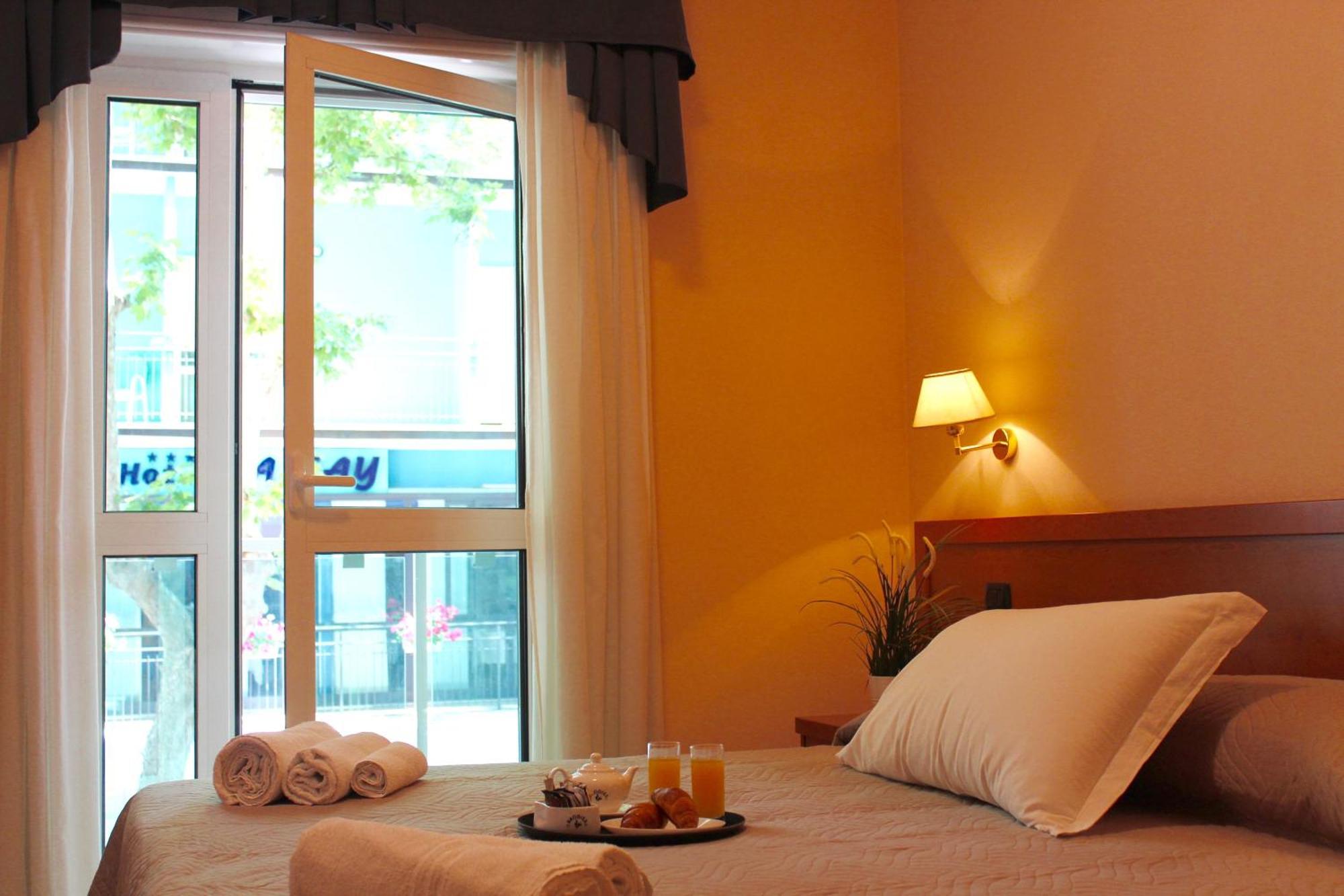Hotel Jole Чезенатико Экстерьер фото